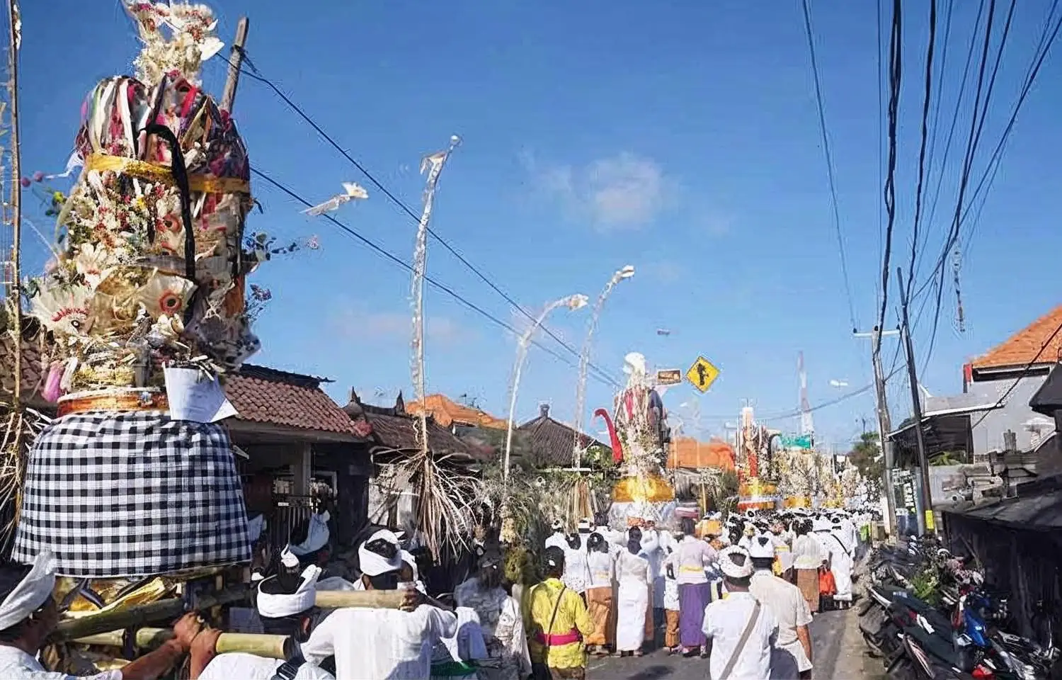 Krama Banjar Adat Tegal Melaksanakan Kegiatan Mendak Magia Pula Kerti